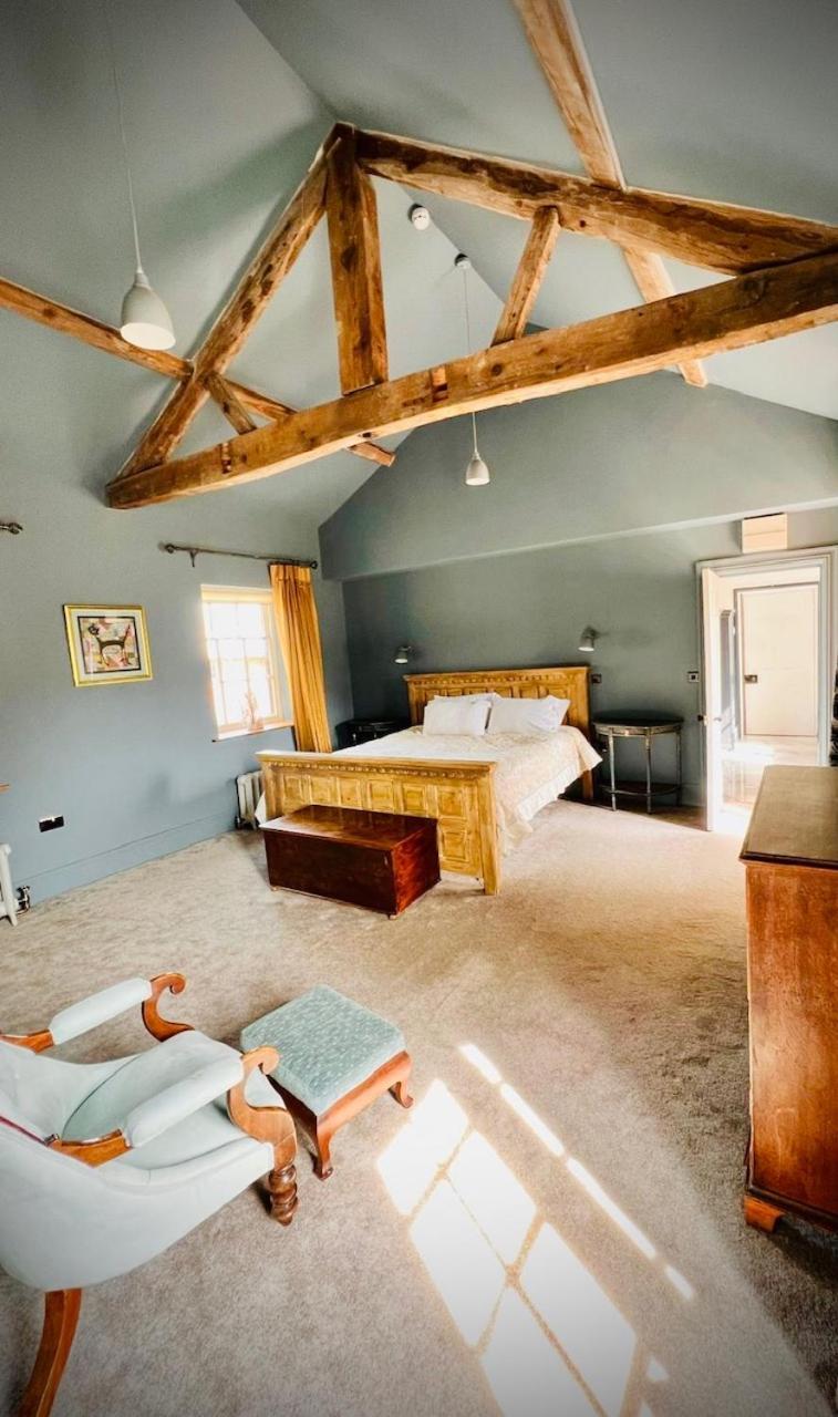 Apartment At Llanerchydol Hall Welshpool Ngoại thất bức ảnh